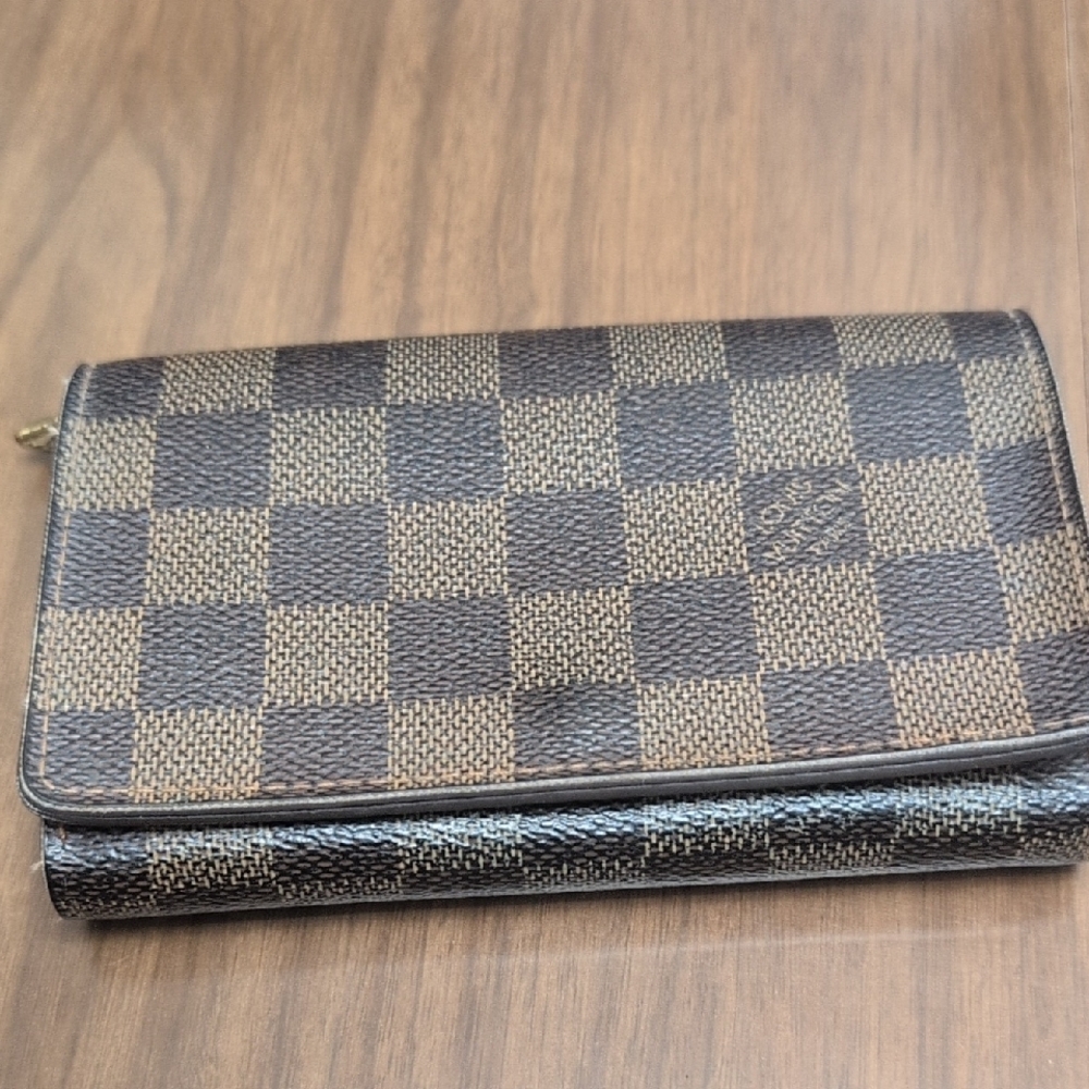 Louis Vuitton Damier Ebene Wallet